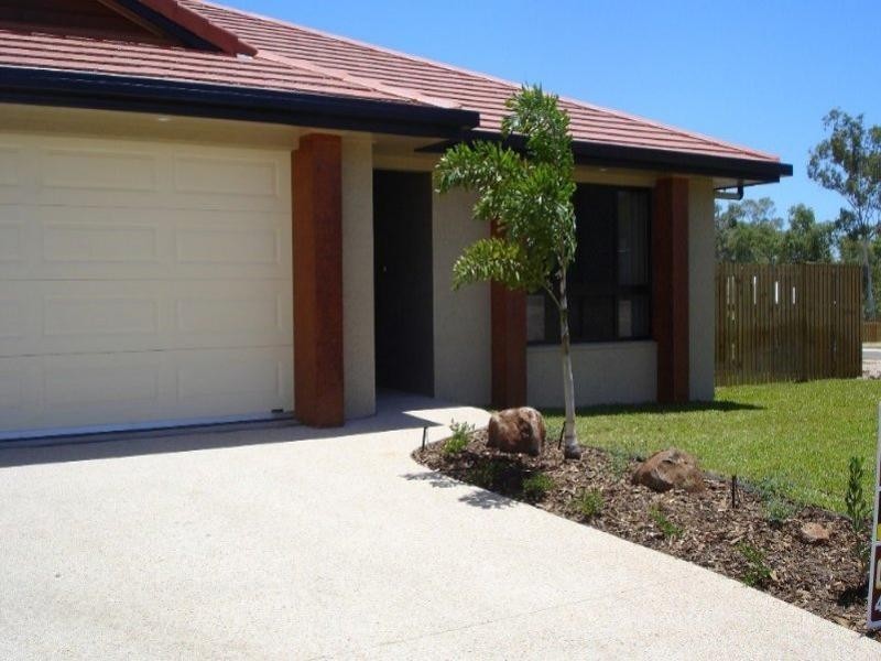 60 Woodwark Drive, Bushland Beach QLD 4818