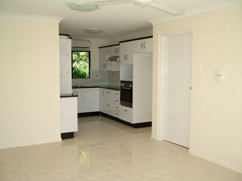 28 Norris Street, Hermit Park QLD 4812