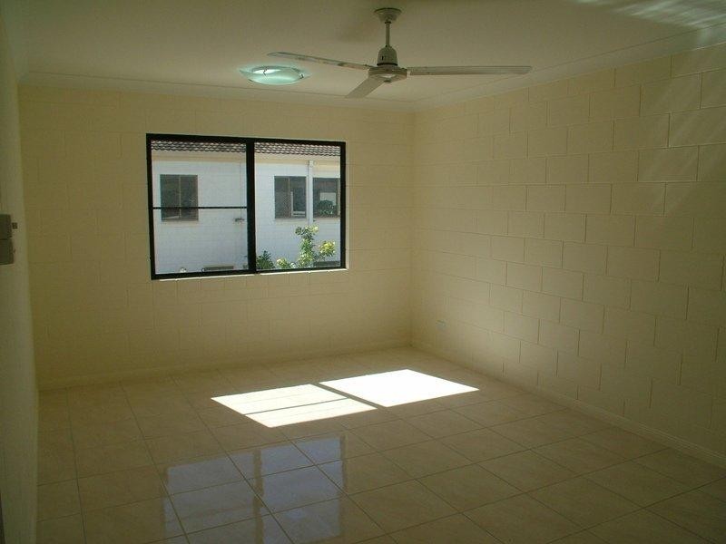 28 Norris Street, Hermit Park QLD 4812