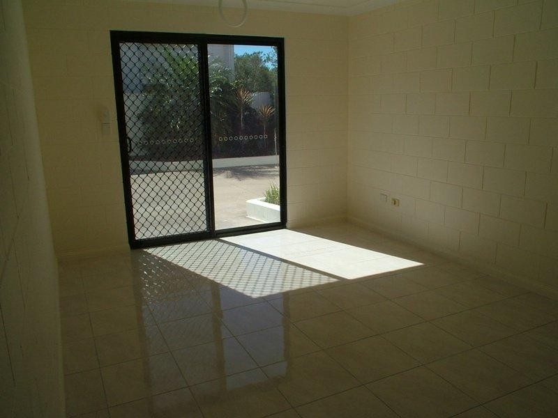 28 Norris Street, Hermit Park QLD 4812