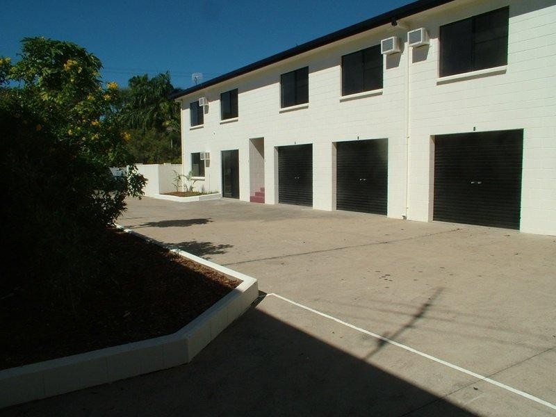 28 Norris Street, Hermit Park QLD 4812