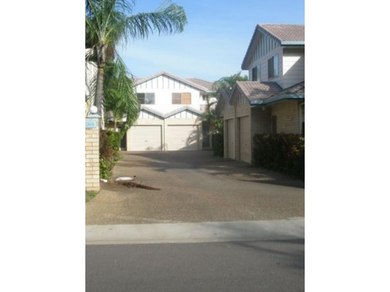 8/45-47 Park Street, Pimlico QLD 4812