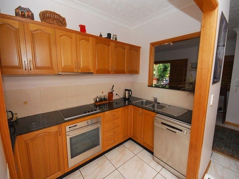 8/23-25 Willmett Street, Townsville City QLD 4810