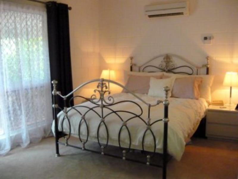 6 Jamar Court, Burdell QLD 4818