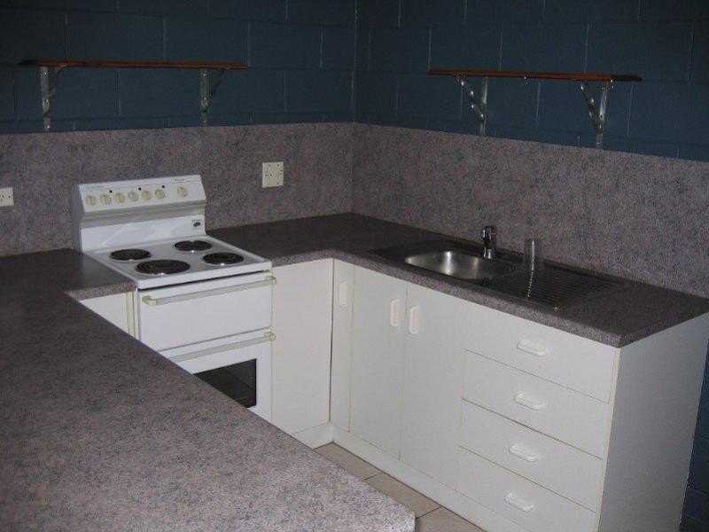 1/12 Luxton Street, Kirwan QLD 4817