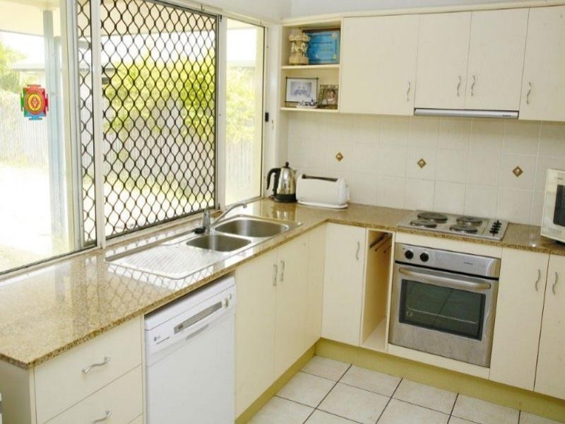 15 Lomond Street, Kirwan QLD 4817