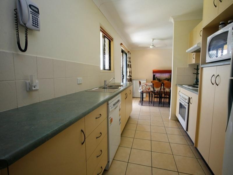 11 Saxby Court, Mount Louisa QLD 4814