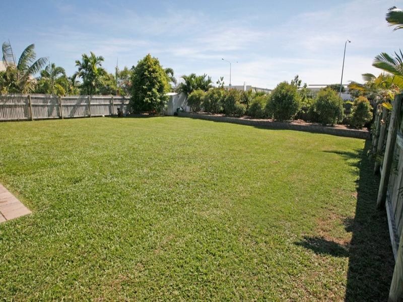 11 Saxby Court, Mount Louisa QLD 4814