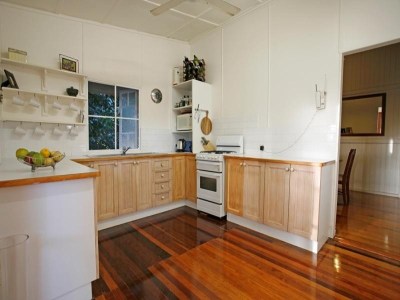 6 Edwards Street WEST End, Townsville QLD 4810