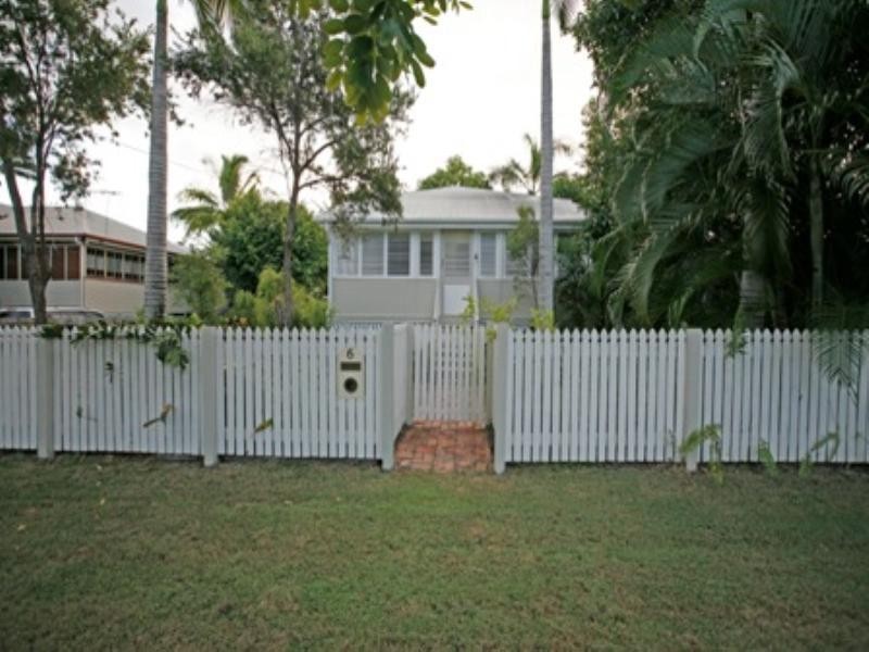 6 Edwards Street WEST End, Townsville QLD 4810