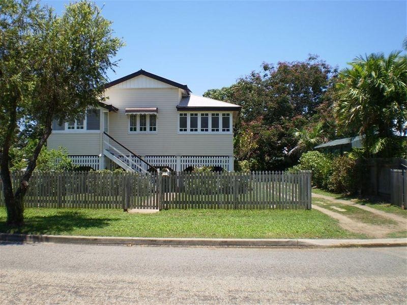 14 Gleeson Street, Hermit Park QLD 4812