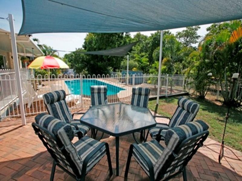 9 Rumbala Court, Bushland Beach QLD 4818