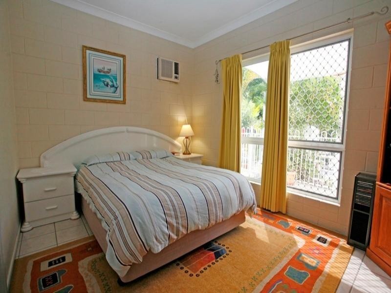 9 Rumbala Court, Bushland Beach QLD 4818