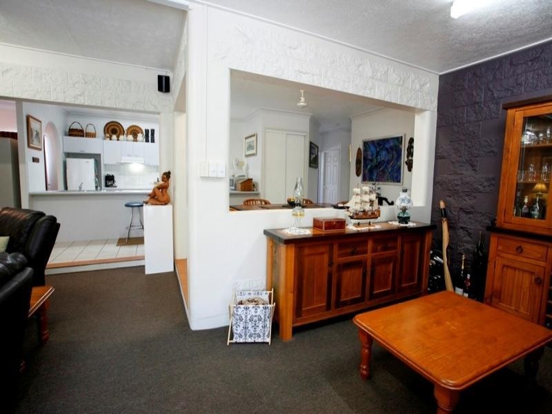 9 Rumbala Court, Bushland Beach QLD 4818