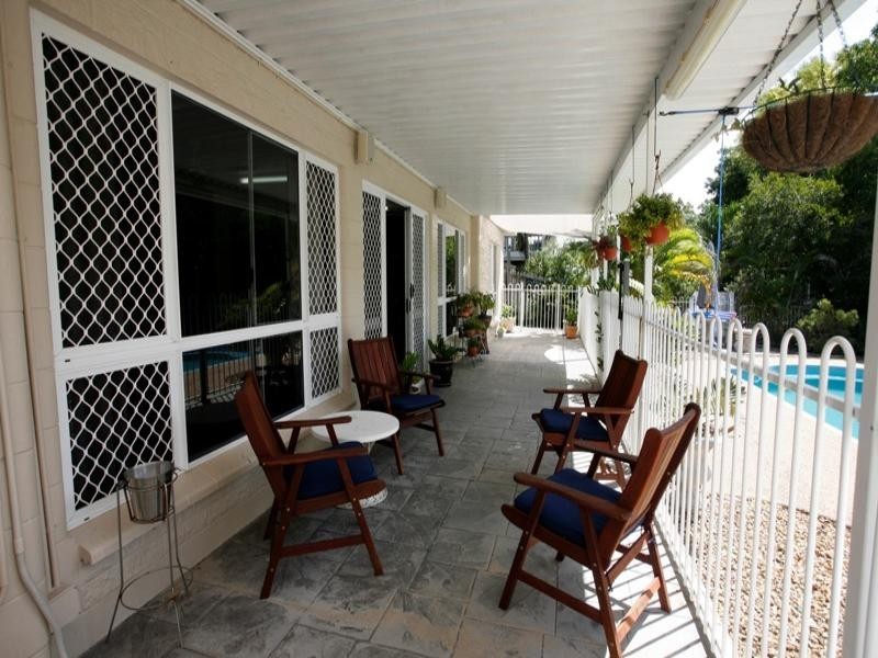 9 Rumbala Court, Bushland Beach QLD 4818