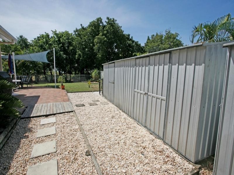 9 Rumbala Court, Bushland Beach QLD 4818