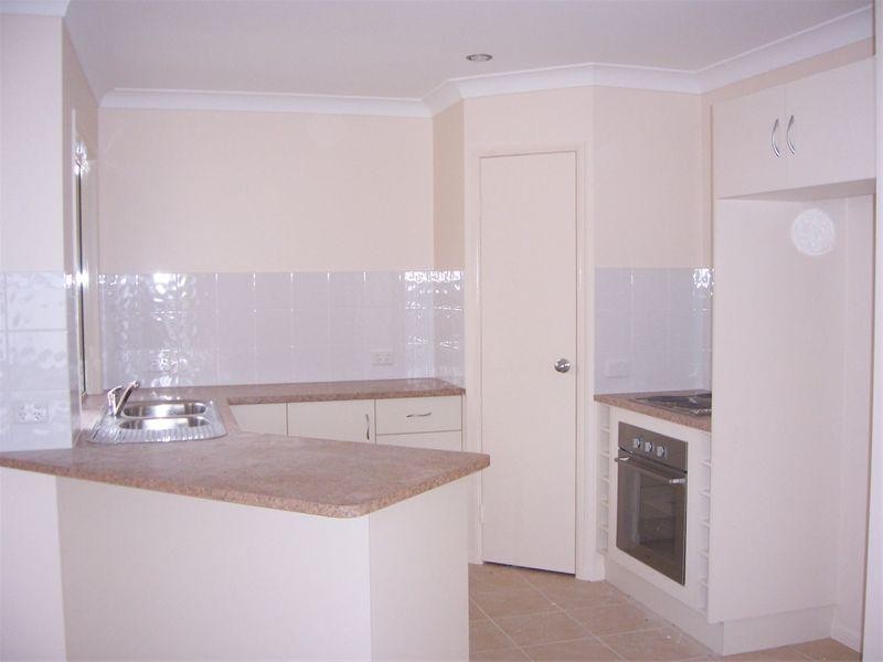 14 Lockyer Place, Mount Louisa QLD 4814