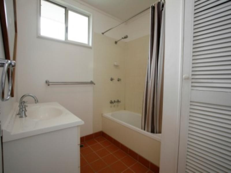 5 Majanna Street, Mount Louisa QLD 4814