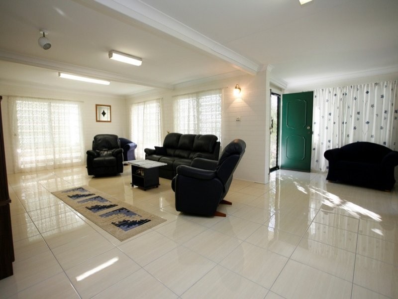 11 Burns Street, Aitkenvale QLD 4814