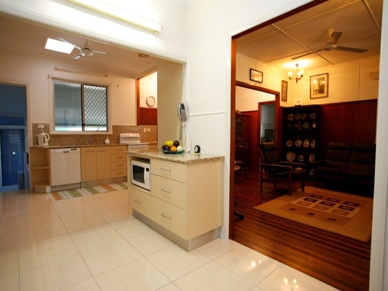 11 Burns Street, Aitkenvale QLD 4814