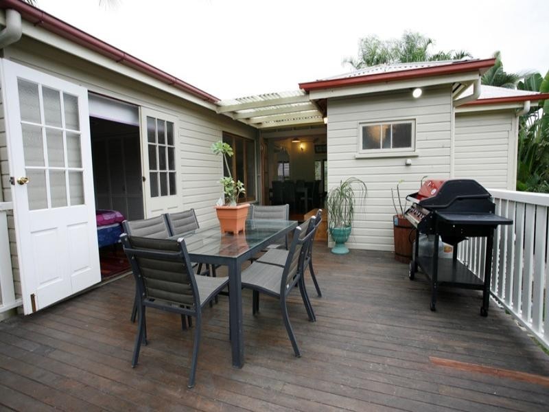 10 Edwards Street, WEST End, Townsville QLD 4810