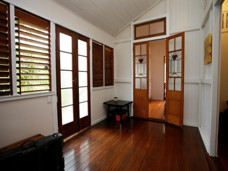 10 Edwards Street, WEST End, Townsville QLD 4810