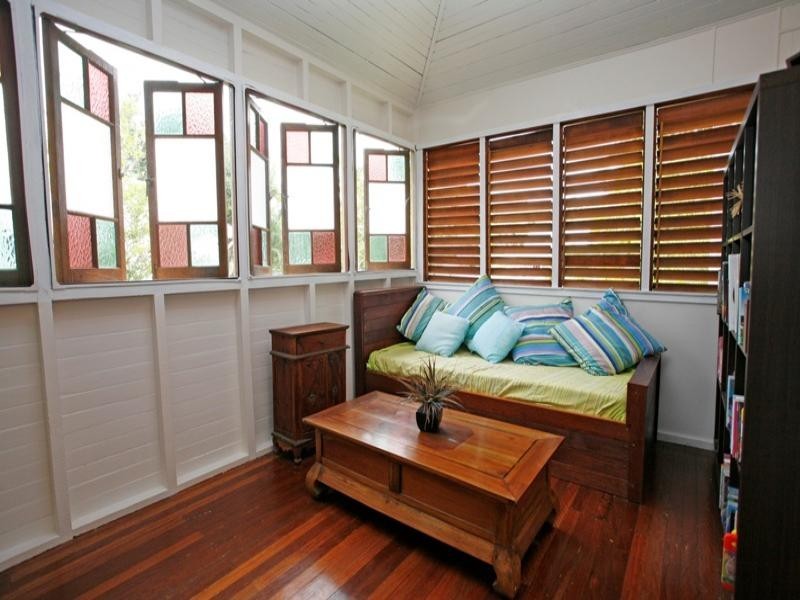 10 Edwards Street, WEST End, Townsville QLD 4810