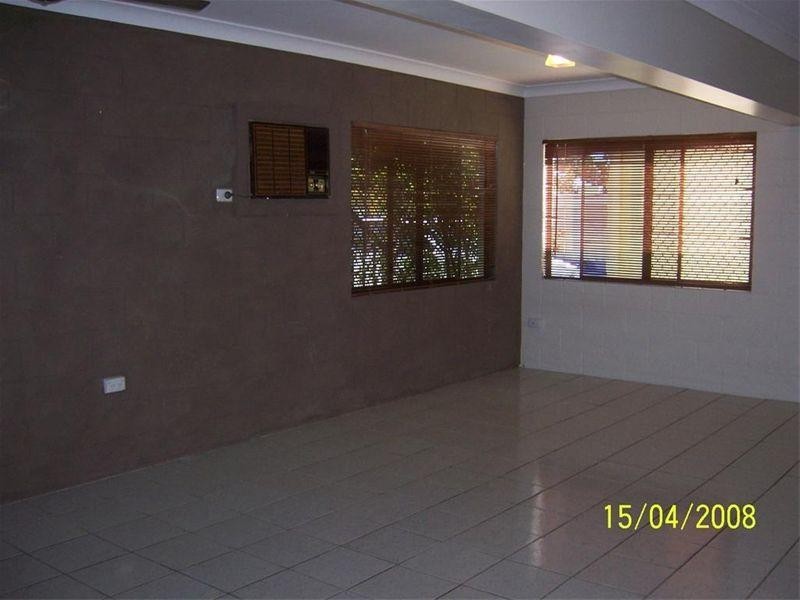 1/5 Shaw Street TOWNSVILLE, West End QLD 4810