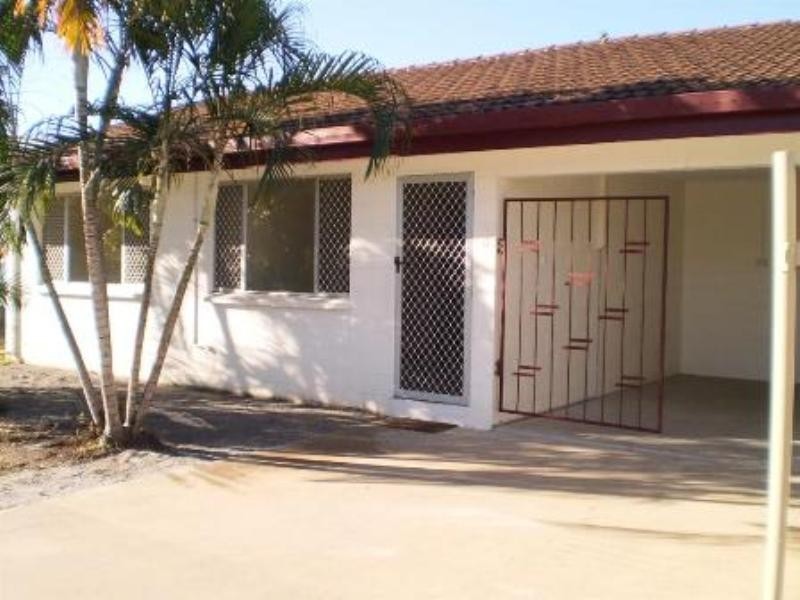 2/6 Viles Street, Rosslea QLD 4812