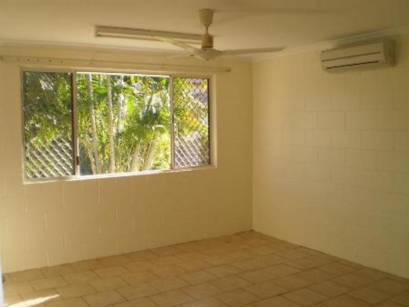 2/6 Viles Street, Rosslea QLD 4812