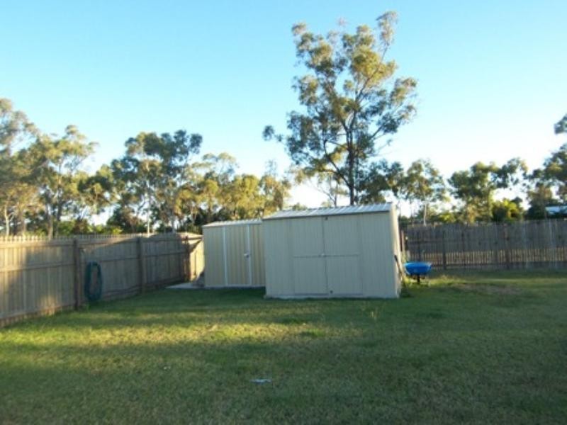 25 Wexford Crescent, Burdell QLD 4818