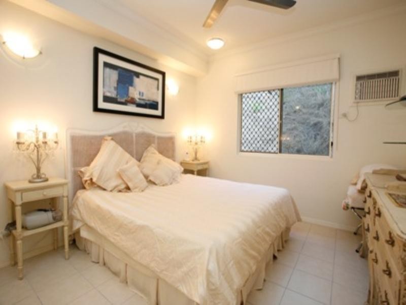 1/18 The Strand, North Ward QLD 4810