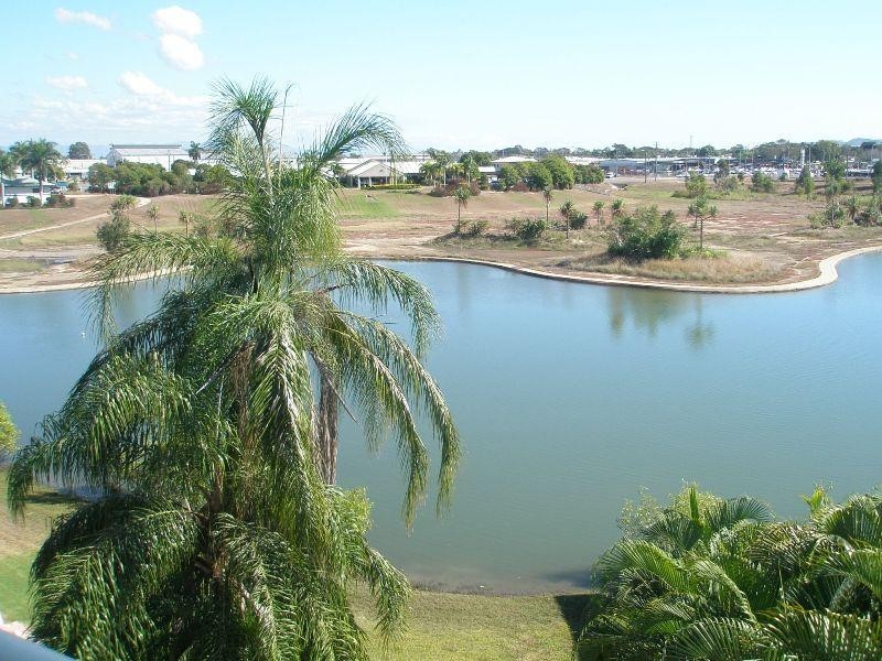 17/24-28 Martinez Avenue, West End QLD 4810