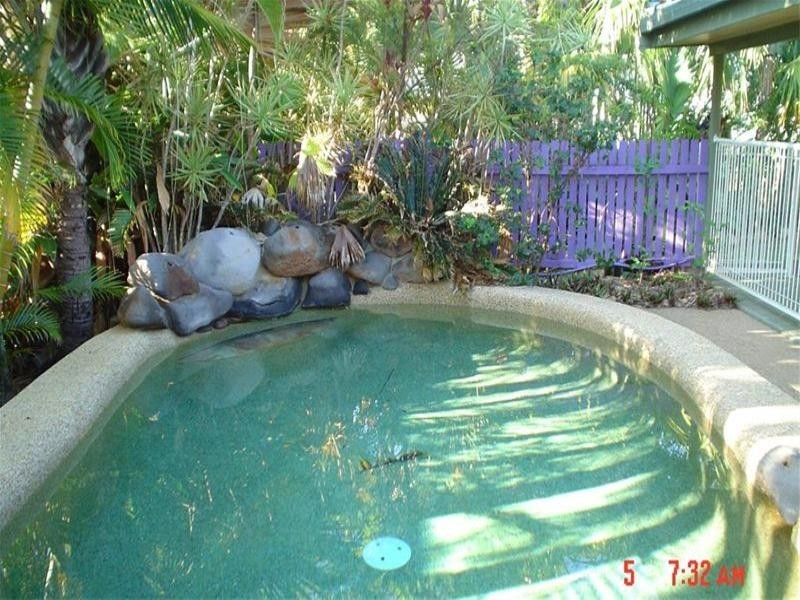 57 Rundle Street, Mount Louisa QLD 4814