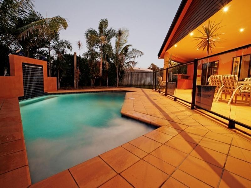 17 Riviera Circuit, Kirwan QLD 4817