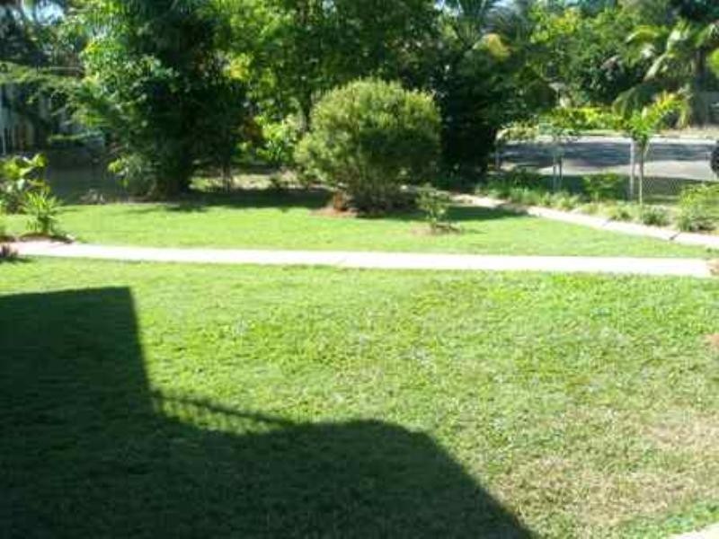 8 Haig Street, Pimlico QLD 4812