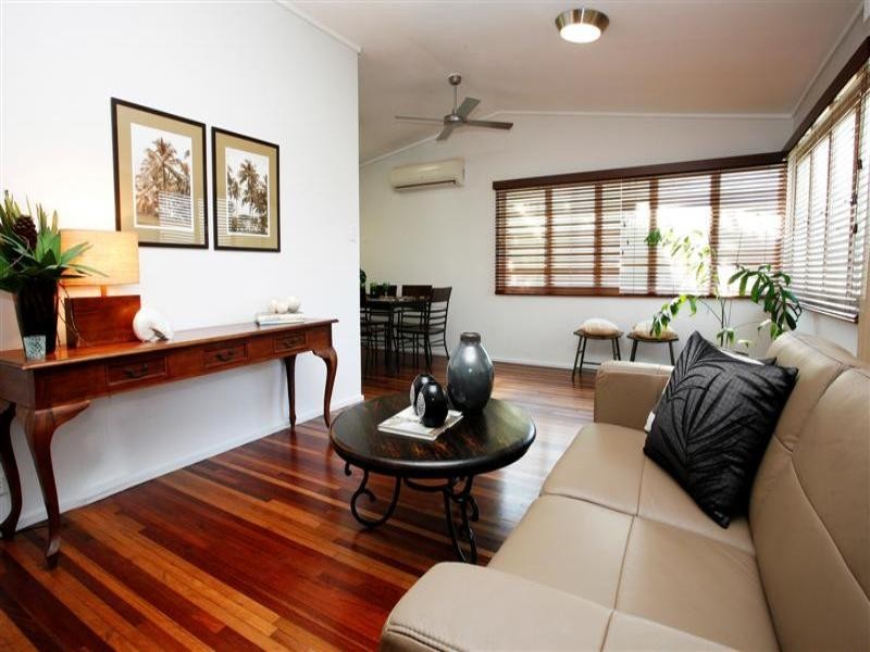 28 Poinciana Street, Cranbrook QLD 4814