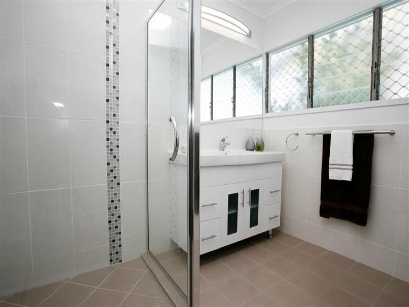 28 Poinciana Street, Cranbrook QLD 4814