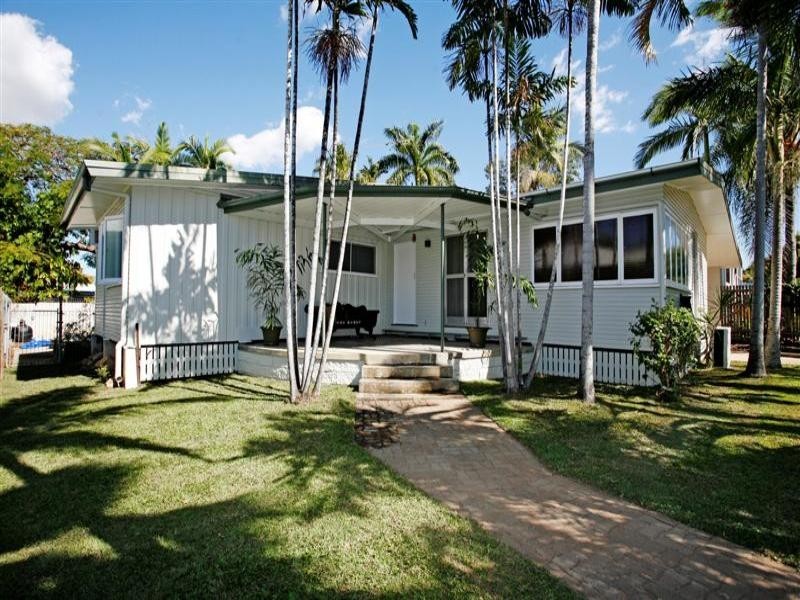 28 Poinciana Street, Cranbrook QLD 4814