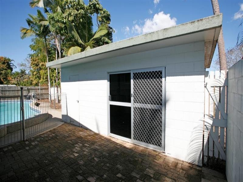 28 Poinciana Street, Cranbrook QLD 4814