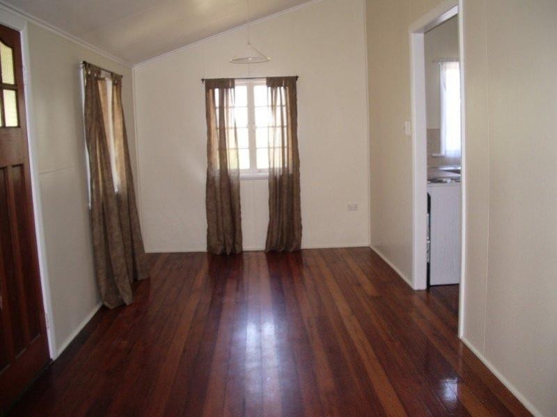 21 Gleeson Street, Hermit Park QLD 4812