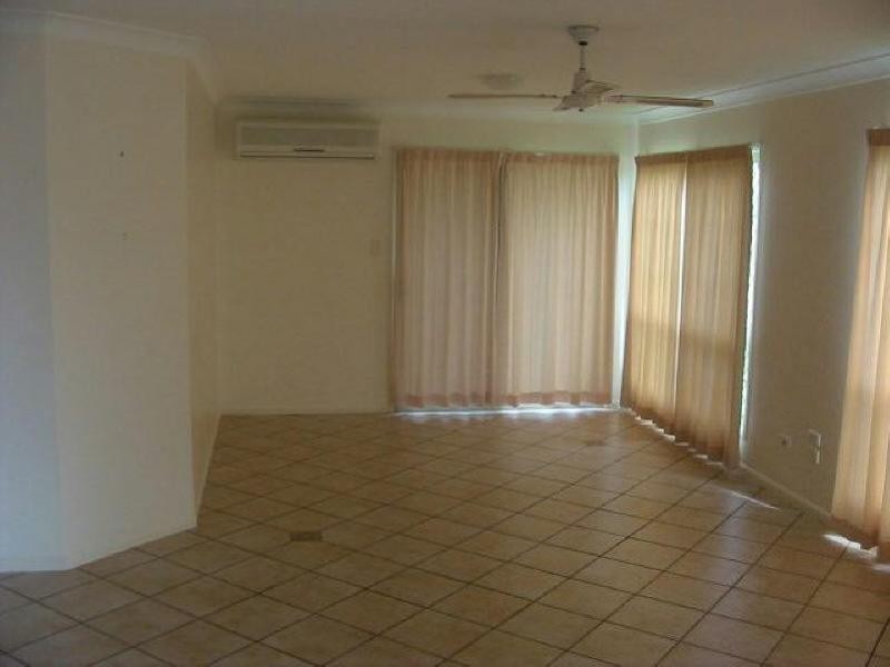 1/15 Thompson Street, Aitkenvale QLD 4814