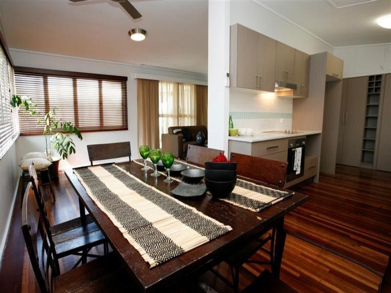 28 Poinciana Street, Cranbrook QLD 4814