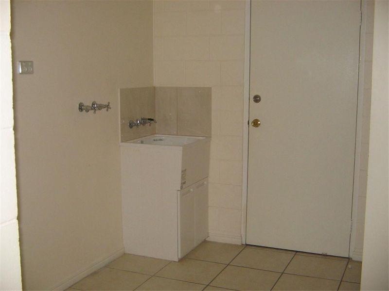 1/7 Warburton Street, North Ward QLD 4810