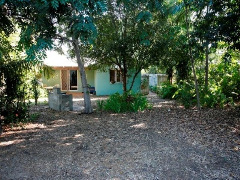 2/13 Bishop Street, Belgian Gardens QLD 4810