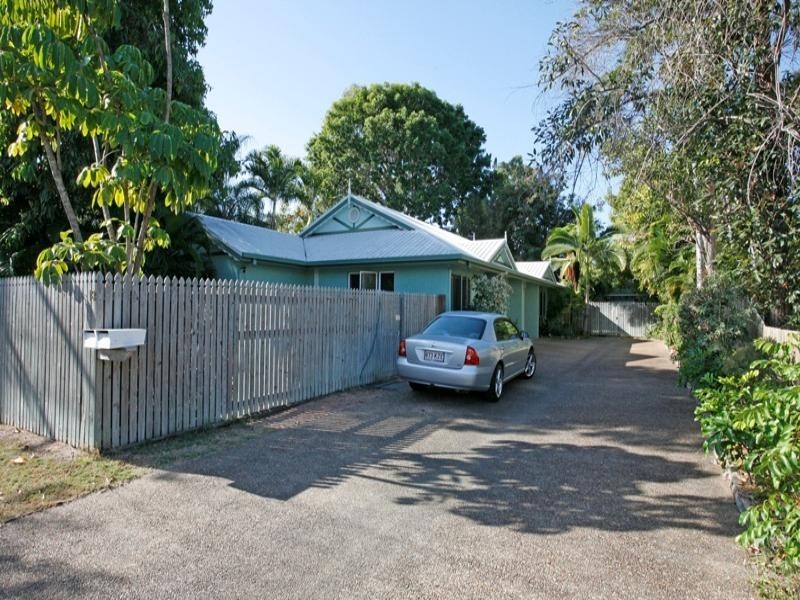 2/13 Bishop Street, Belgian Gardens QLD 4810