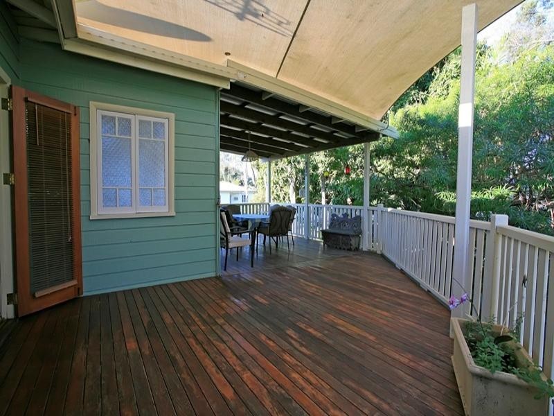 42 Carr Street, Hermit Park QLD 4812