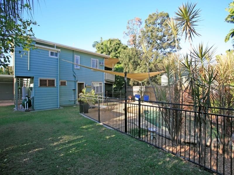 42 Carr Street, Hermit Park QLD 4812