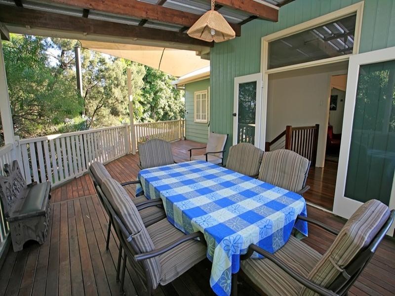 42 Carr Street, Hermit Park QLD 4812