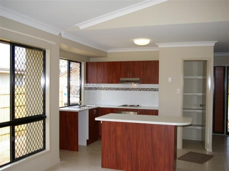 4 Limerick Way KINGSTON Park, Burdell QLD 4818